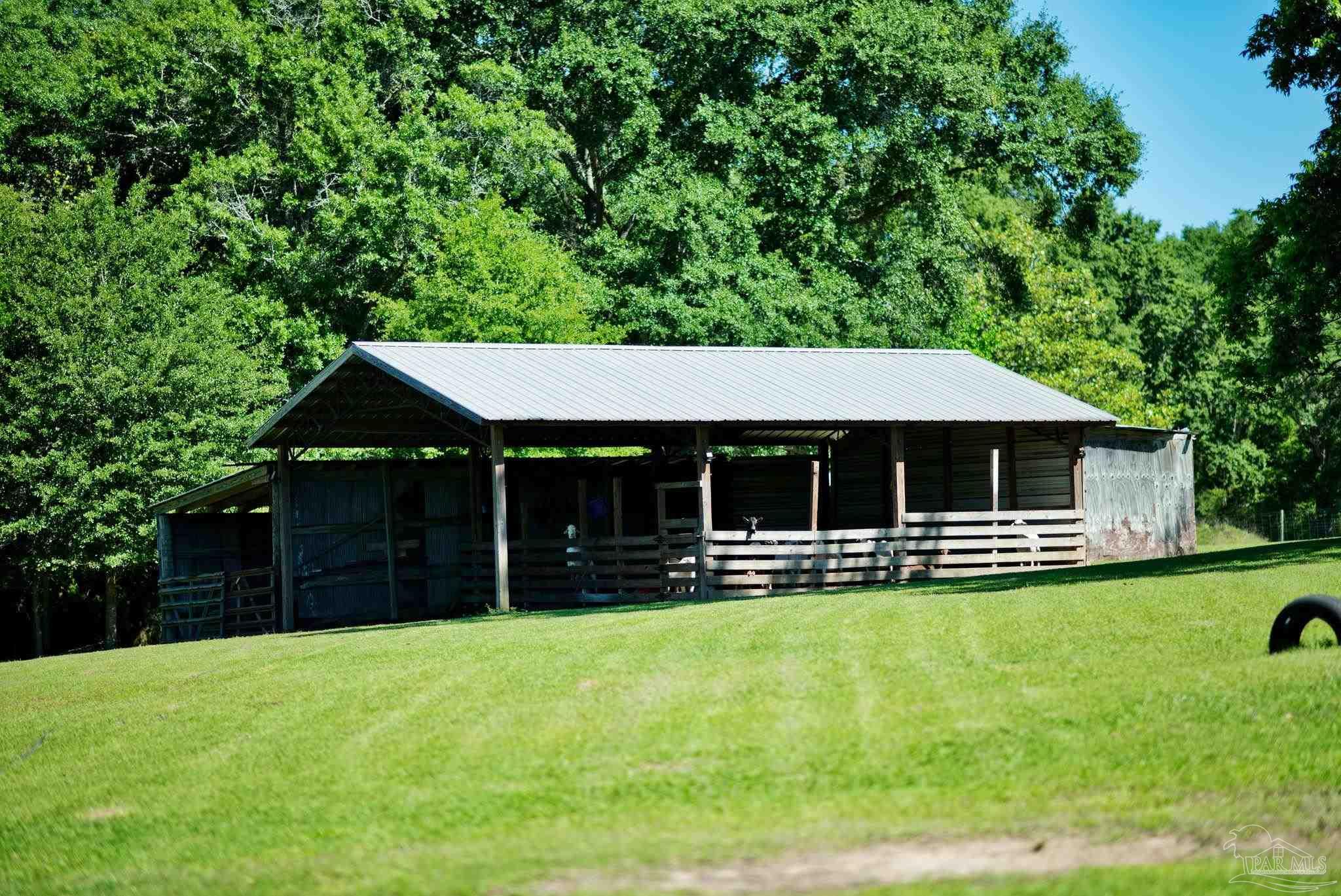 2001 Chavers Road Cantonment, FL 32533 - Photo 32 of 64