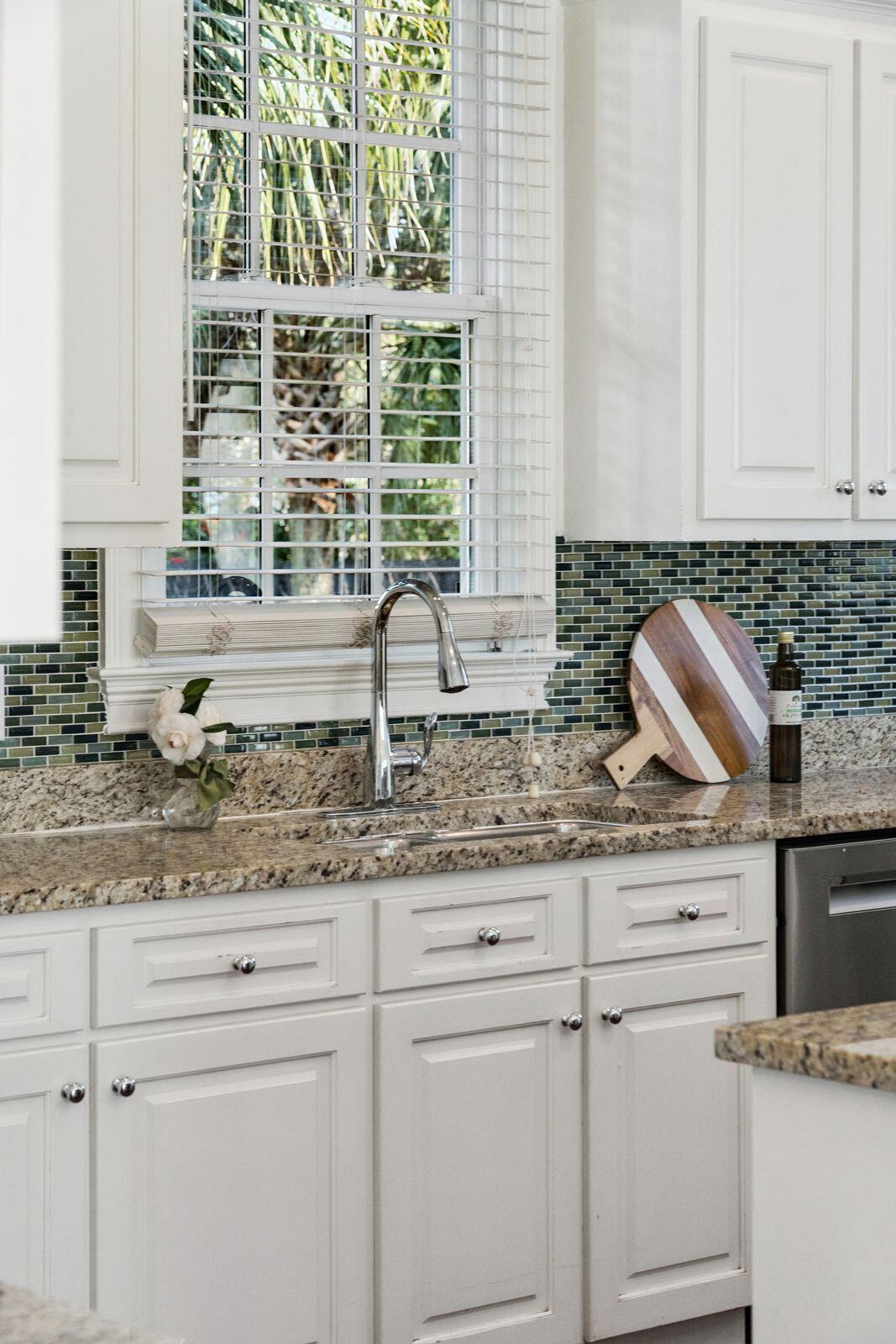 304 North Civitas Street Mount Pleasant, SC 29464 - Photo 20 of 42 304NCivitasSt-KeenEyeMarketing-030