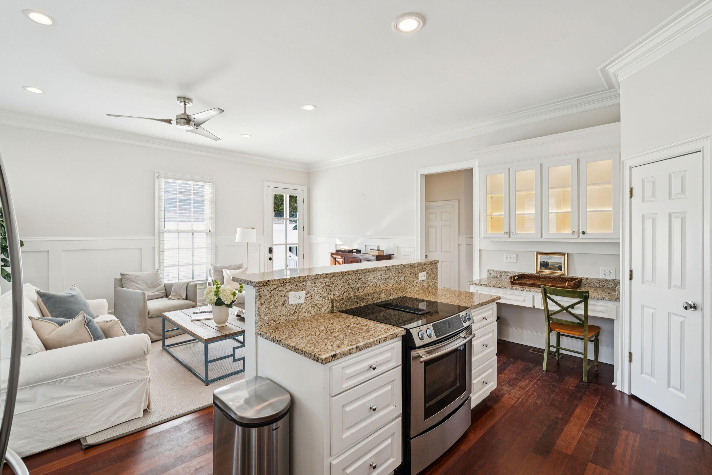 304 North Civitas Street Mount Pleasant, SC 29464 - Photo 21 of 42 304NCivitasSt-KeenEyeMarketing-032