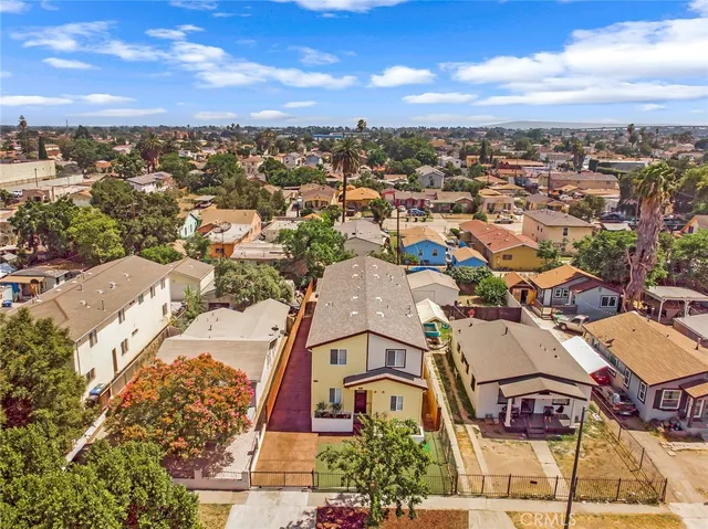 $3,950 | 330 East 101st Street, Los Angeles, CA 90003