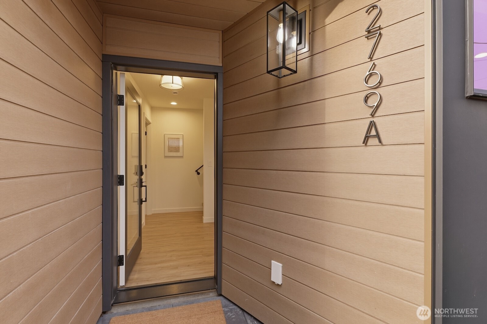 2769 59th Avenue Southwest, Unit A Seattle, WA 98116 - Photo 6 of 34