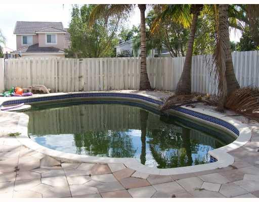 290 Southwest 178th Way Pembroke Pines, FL 33029 - Photo 8 of 8 Swimming Pool/Hot Tub/Sauna