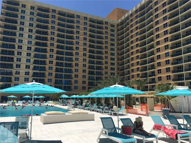 $3,500 | 2501 South Ocean Drive, Unit 1221, Hollywood, FL 33019