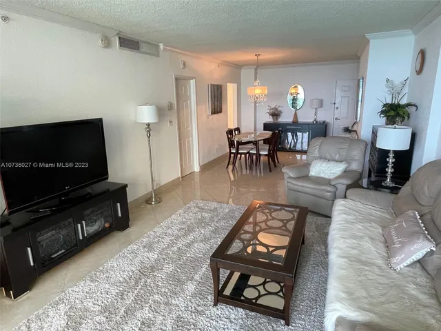 $3,500 | 2501 South Ocean Drive, Unit 1221, Hollywood, FL 33019