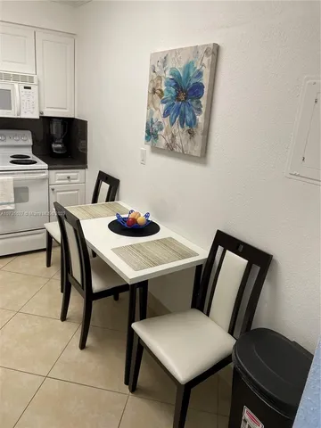 $3,500 | 2501 South Ocean Drive, Unit 1221, Hollywood, FL 33019