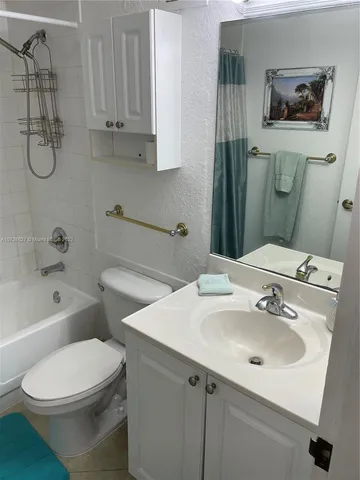 $3,500 | 2501 South Ocean Drive, Unit 1221, Hollywood, FL 33019
