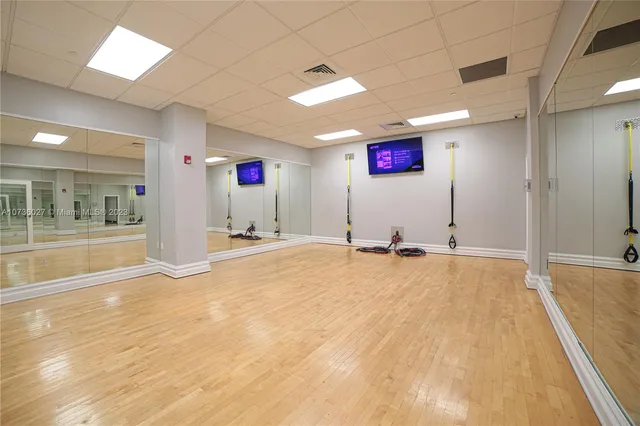 $3,500 | 2501 South Ocean Drive, Unit 1221, Hollywood, FL 33019