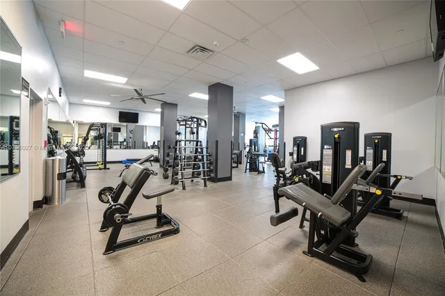 $3,500 | 2501 South Ocean Drive, Unit 1221, Hollywood, FL 33019