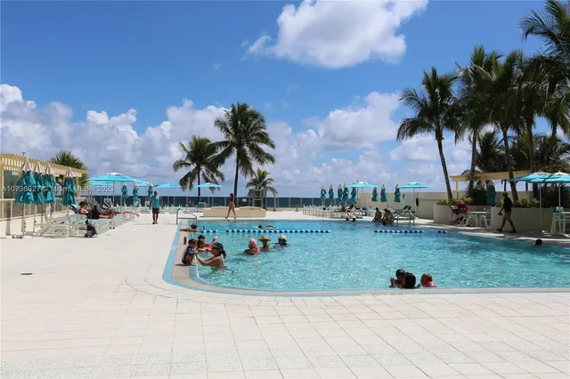 $3,500 | 2501 South Ocean Drive, Unit 1221, Hollywood, FL 33019