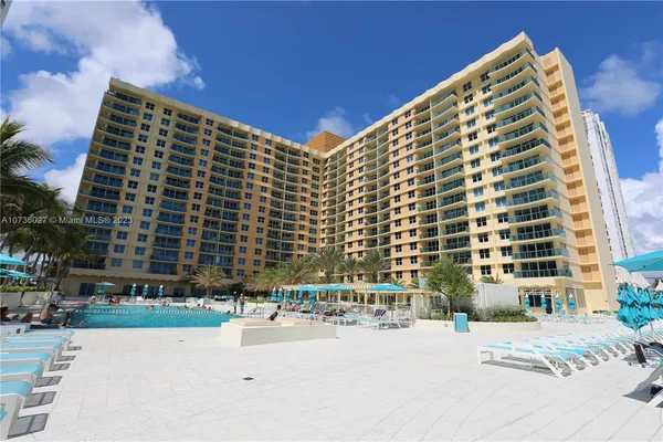 $3,450 | 2501 South Ocean Drive, Unit 1221, Hollywood, FL 33019