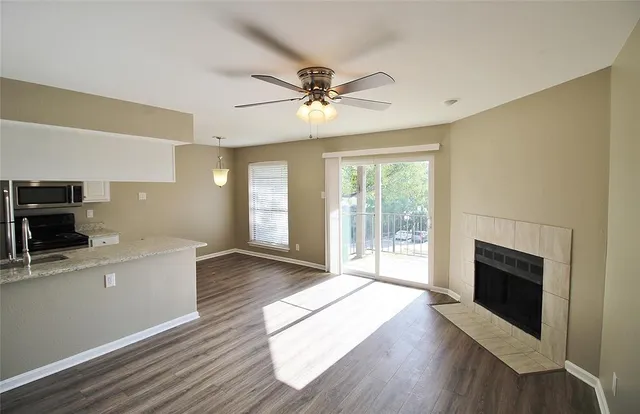 $1,250 | 4544 Chaha Road, Unit 205, Garland, TX 75043