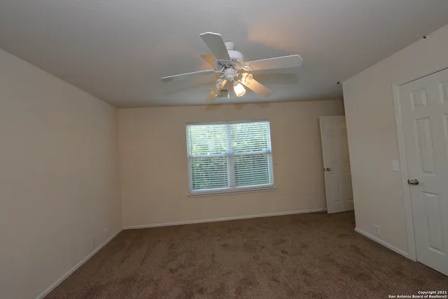 $1,995 | 15515 Robin Feather, San Antonio, TX 78255