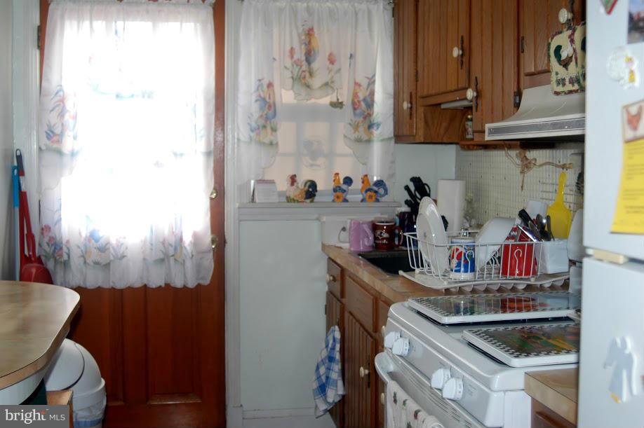 8616 Rock Oak Road Baltimore, MD 21234 - Photo 7 of 12 Kitchen