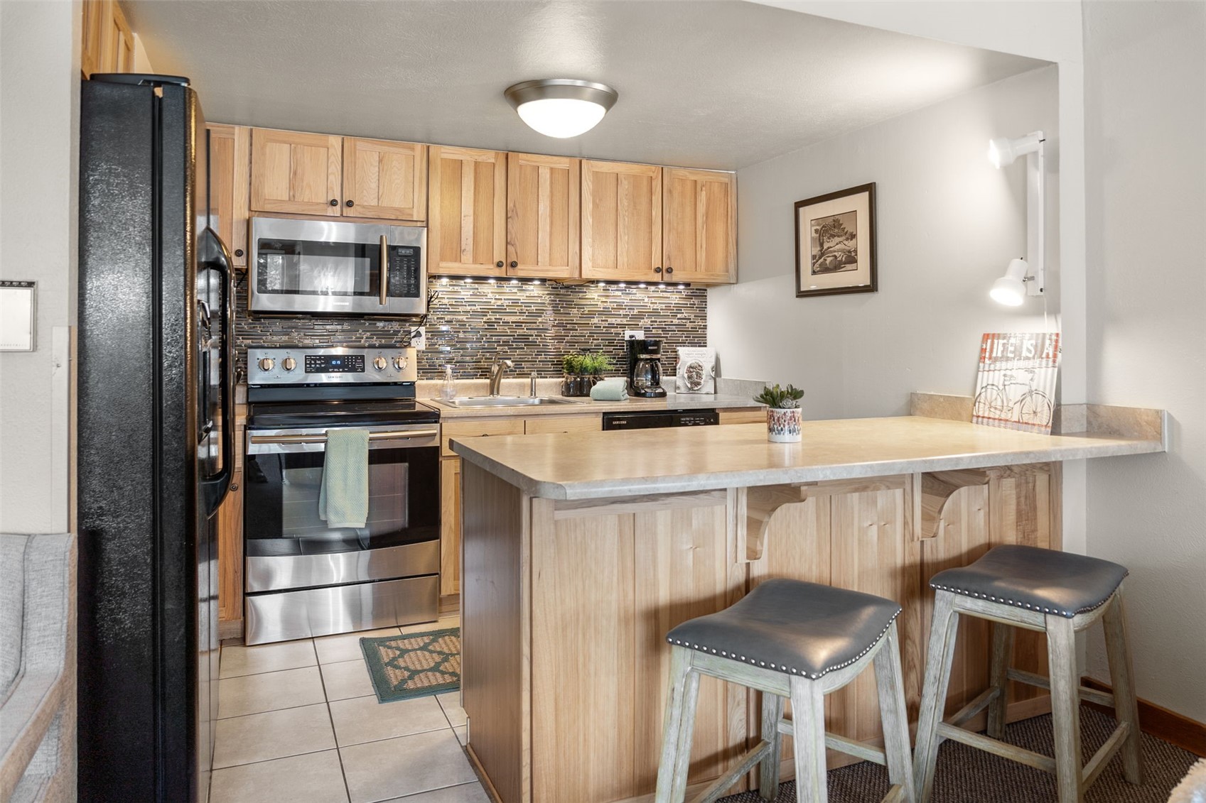 88 Guller Road, Unit 206 Frisco, CO 80443 - Photo 8 of 32 Remodeled Kitchen with newer appliances.