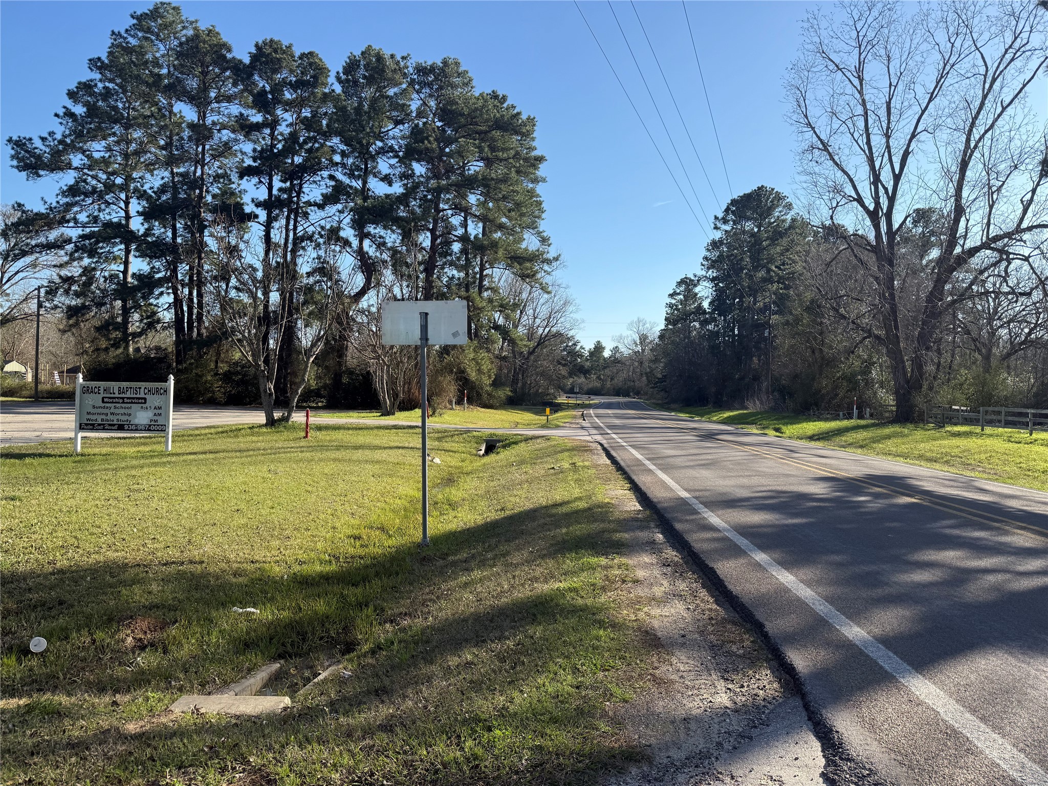 # Rad Livingston, TX 77351 - Photo 4 of 15 a view of a volley ball court