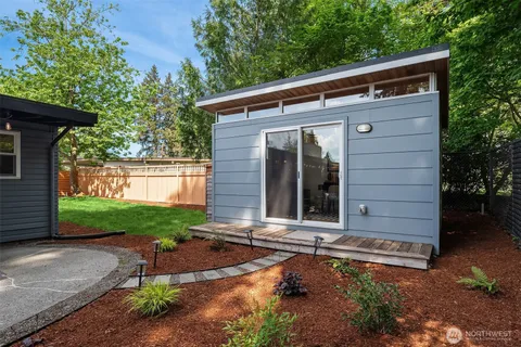$1,245,000 | 15634 Southeast 8th Street, Bellevue, WA 98008