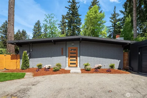 $1,245,000 | 15634 Southeast 8th Street, Bellevue, WA 98008