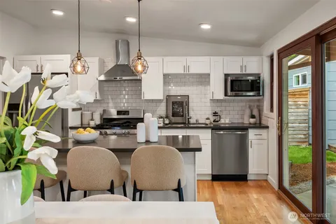 $1,245,000 | 15634 Southeast 8th Street, Bellevue, WA 98008