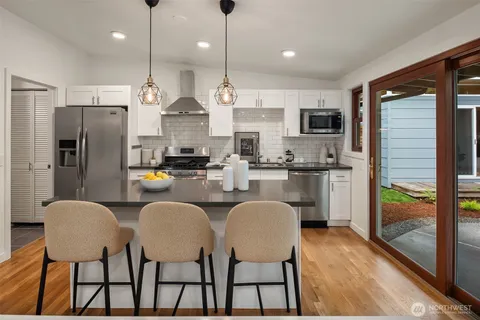 $1,245,000 | 15634 Southeast 8th Street, Bellevue, WA 98008