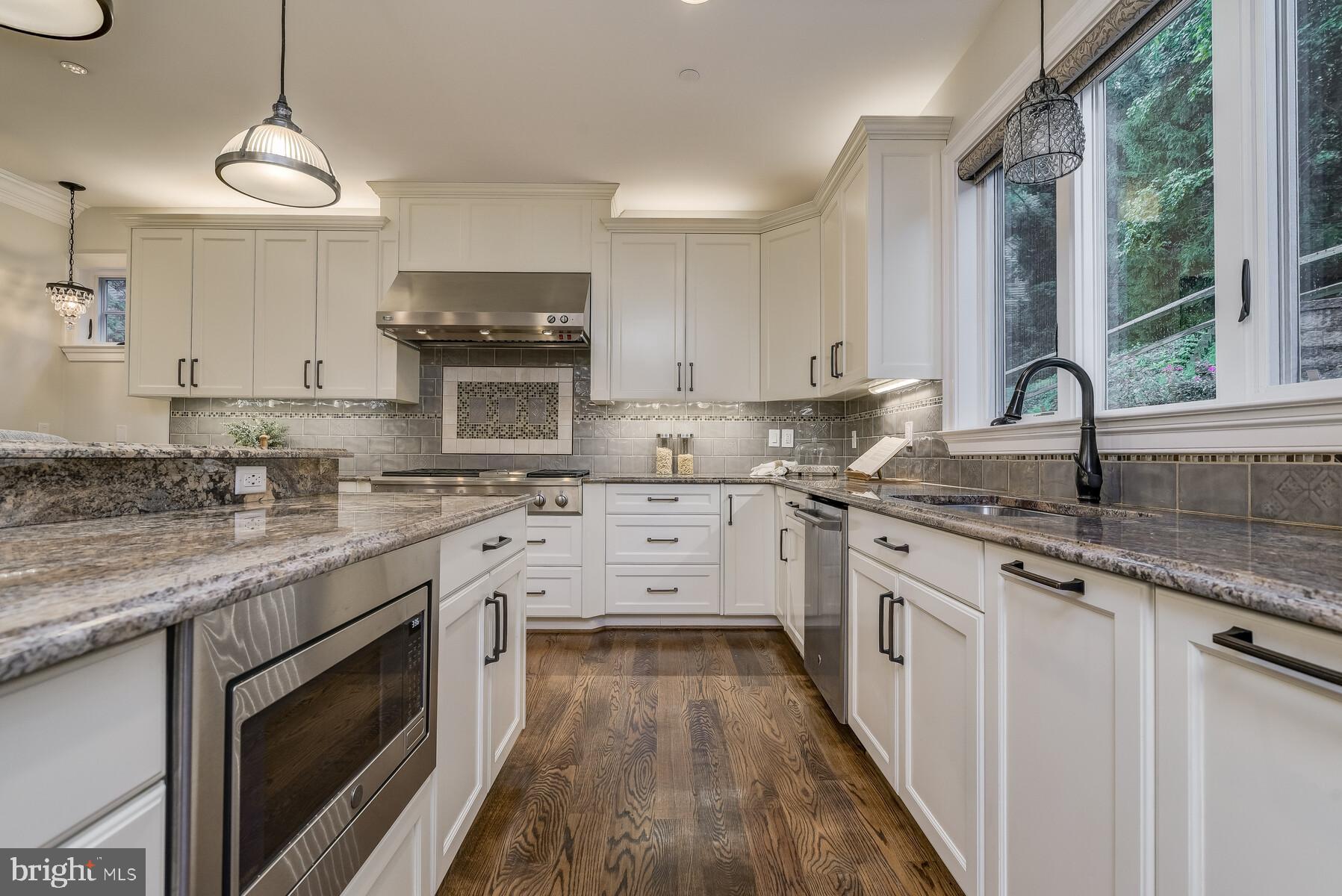 6314 Walhonding Road Bethesda, MD 20816 - Photo 13 of 71 Gallery Image 13