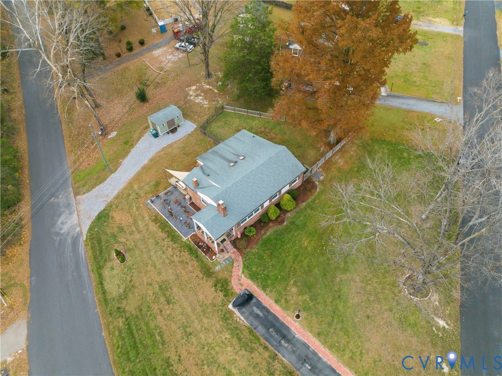 5800 West Rois Road Richmond, VA 23227 - Photo 30 of 32 an aerial view of a residential houses with outdoor space