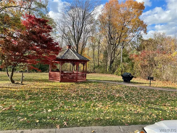 $189,900 | 151 Buffalo Avenue, Unit 611, Niagara Falls, NY 14303