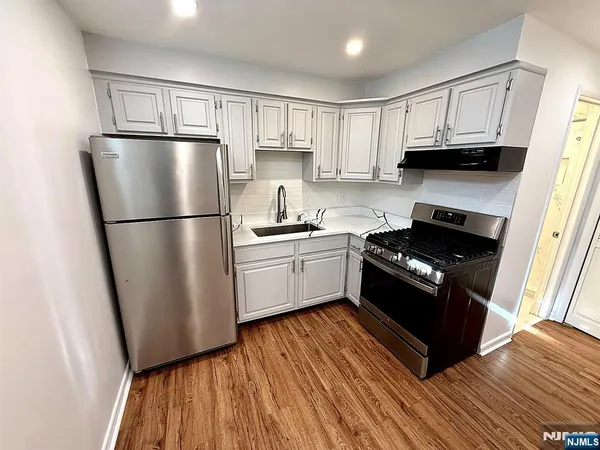 $1,850 | 174 Maple Street, Fairview, NJ 07022