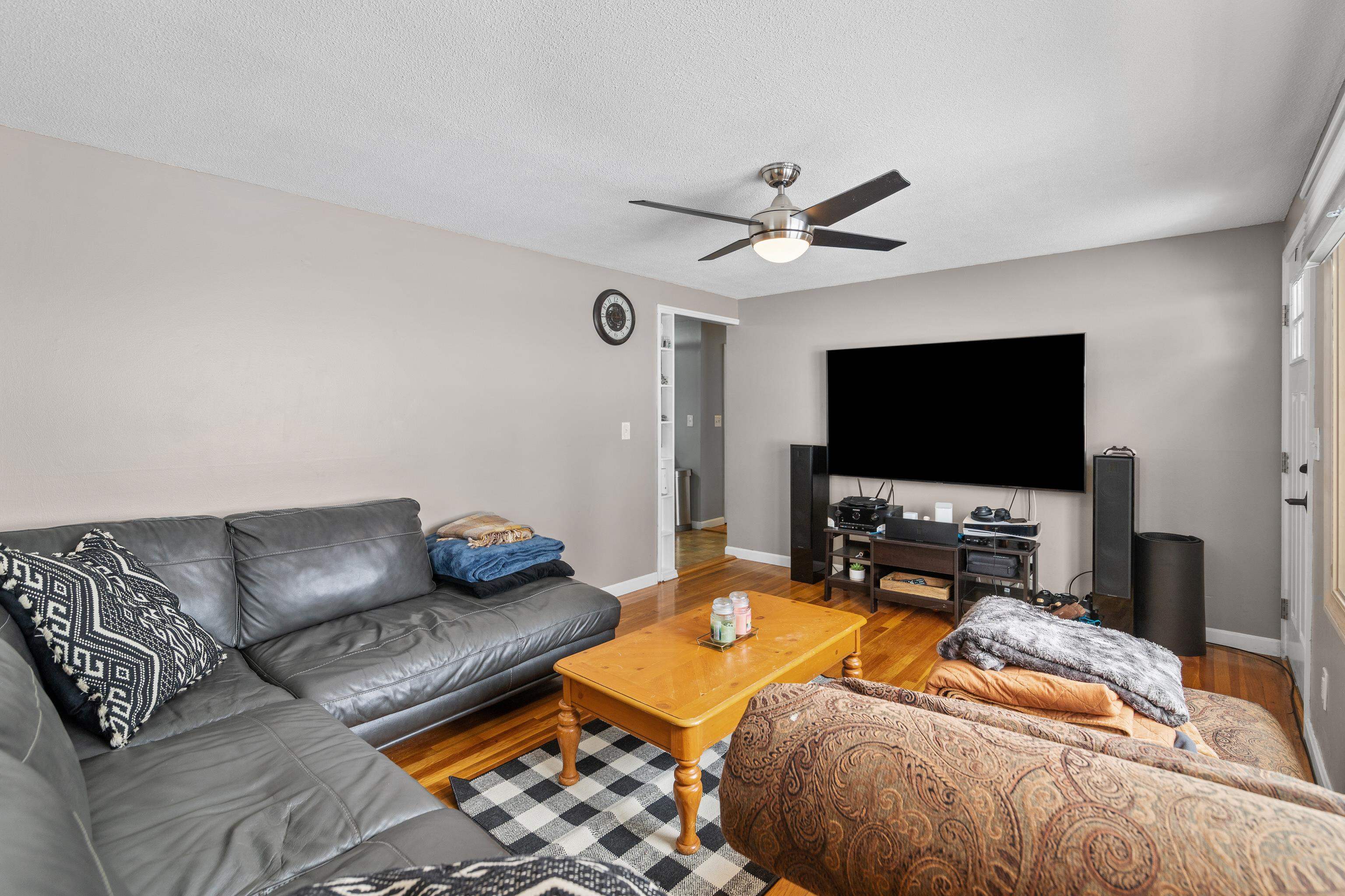 38 Cambridge Road Nashua, NH 03062 - Photo 8 of 32