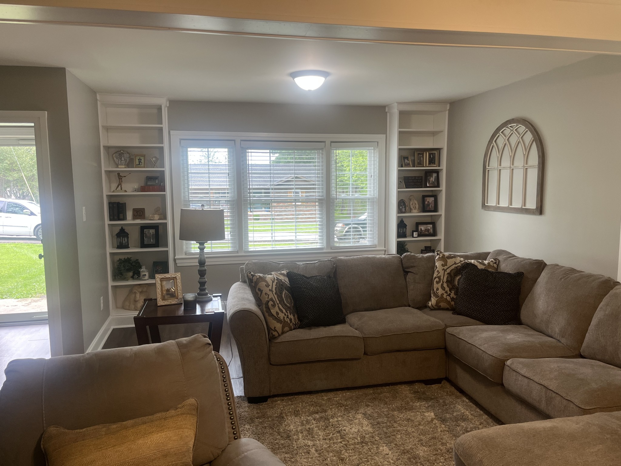 107 West Songer Street Waynesboro, TN 38485 - Photo 14 of 26 a living room with furniture and windows