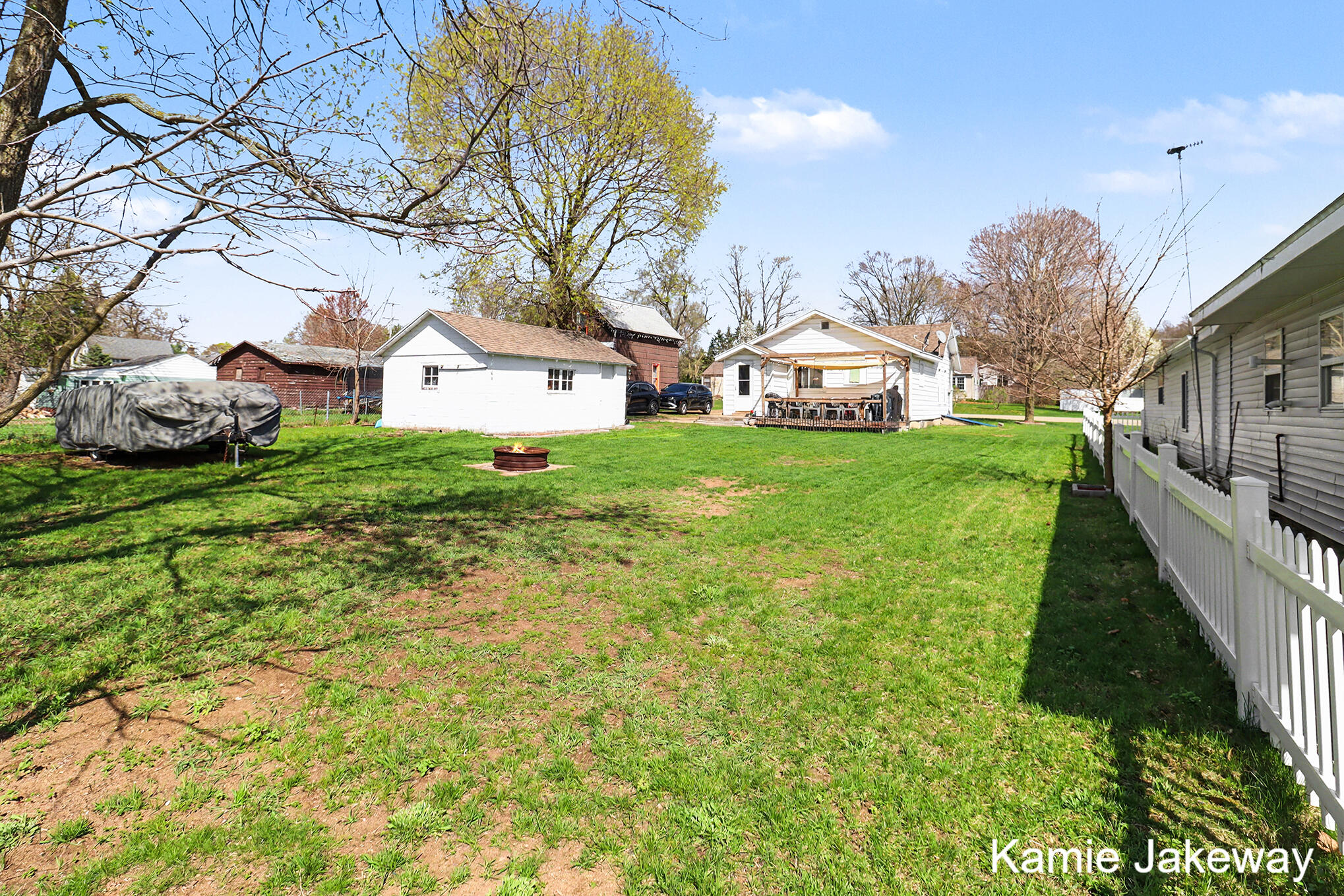 1045 Alderman Street Belding, MI 48809 - Photo 20 of 22 IMG_5598