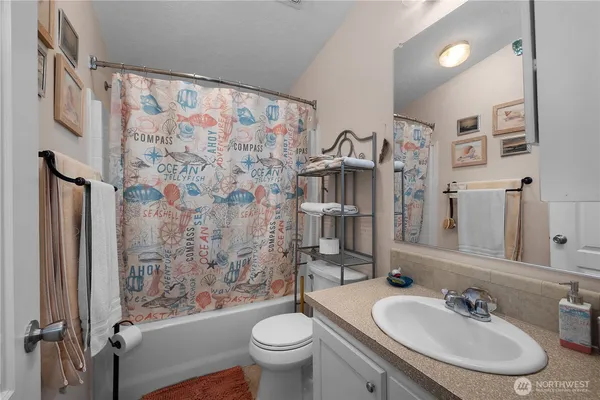 $379,950 | 20 North Olympic Avenue, Hoodsport, WA 98548
