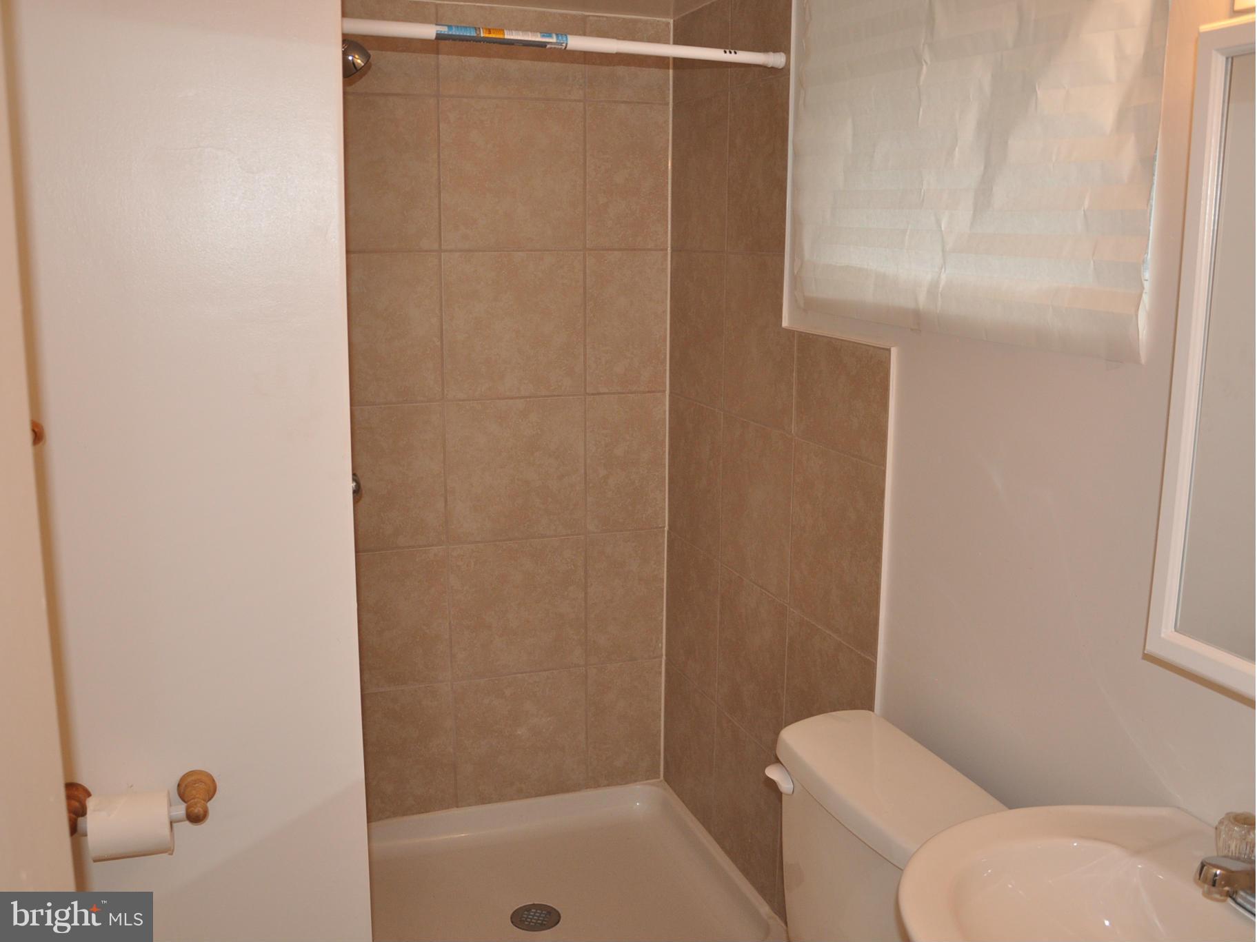 1516 Howard Road Southeast Washington, DC 20020 - Photo 14 of 28 Bath