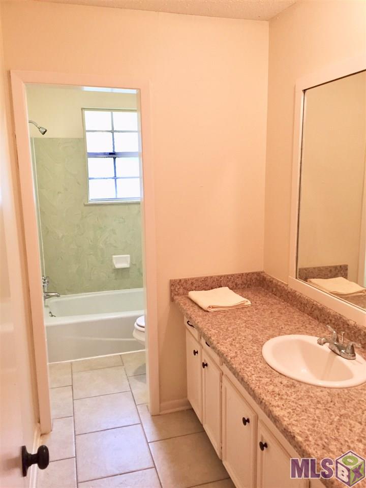 3537 Colonel Gibson Circle Baton Rouge, LA 70816 - Photo 10 of 13 Gallery Image 10