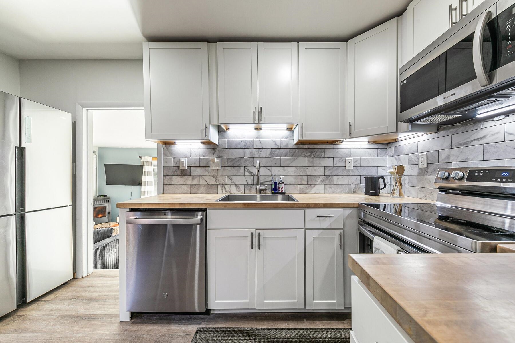 13620 Donner Pass Road Truckee, CA 96161 - Photo 10 of 26 Gallery Image 10