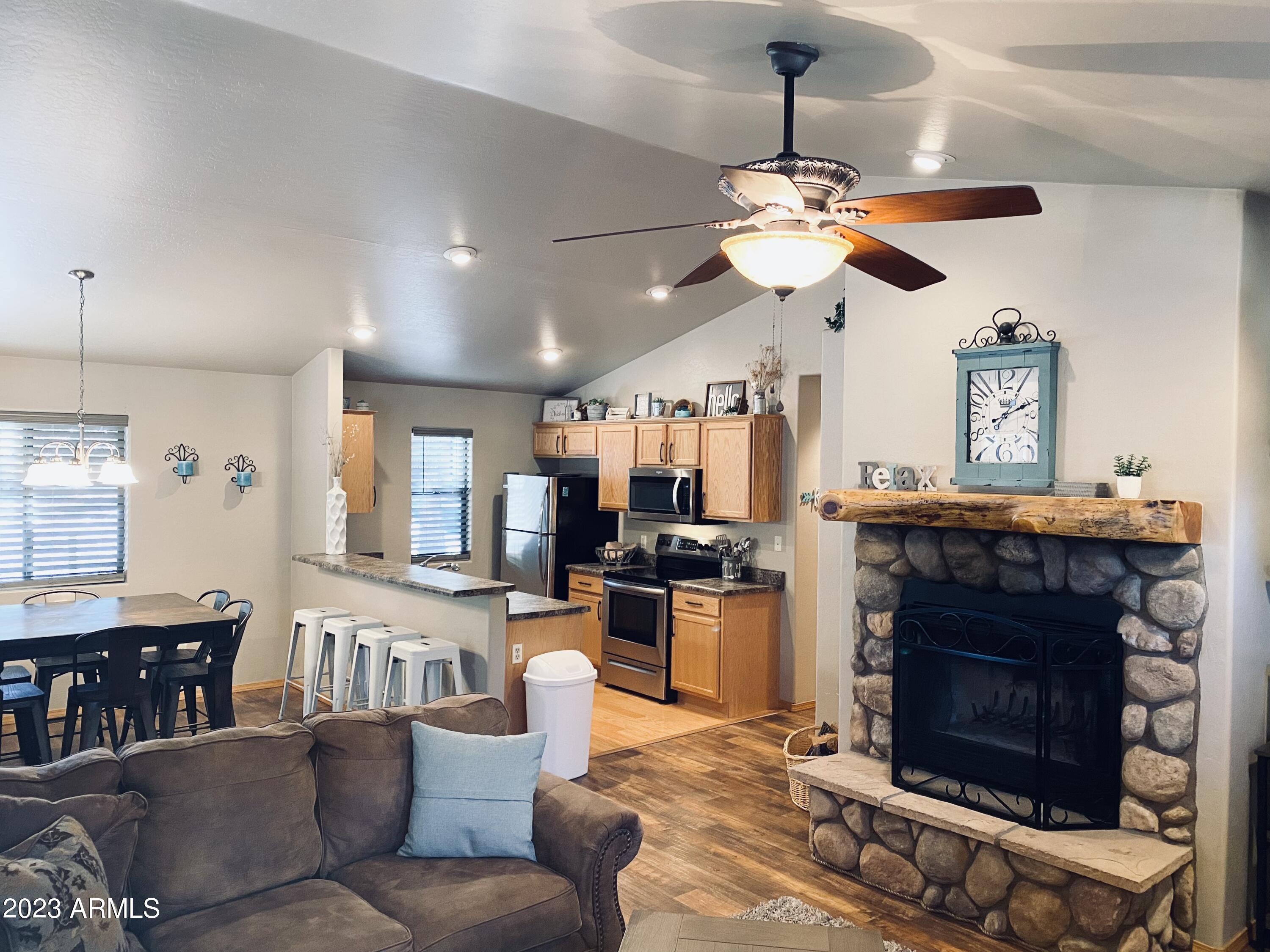 2677 Lodge Loop Overgaard, AZ 85933 - Photo 3 of 8 IMG_9355