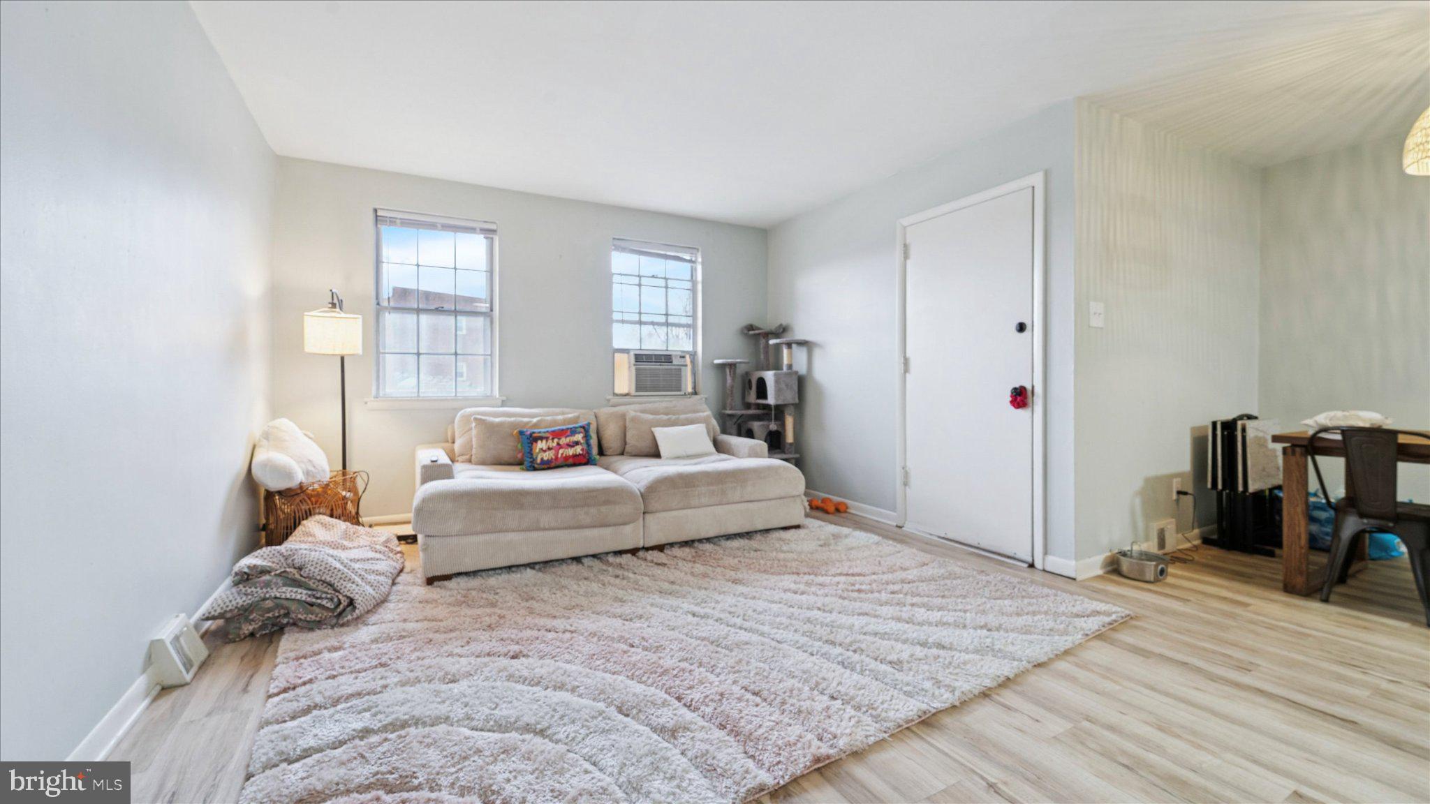 2659 Daphne Road Philadelphia, PA 19131 - Photo 2 of 34 Unit 1- Bright and airy living space
