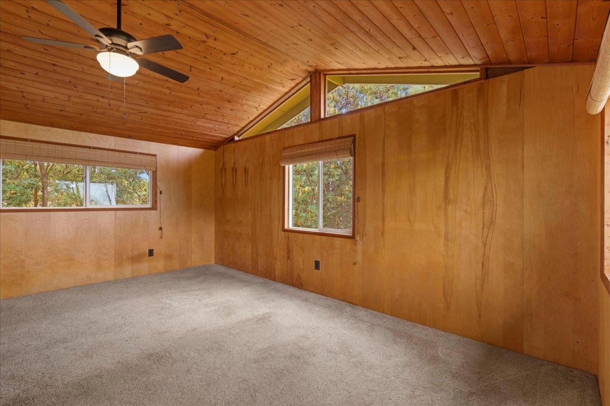 31 Hapapa Road, Unit B Kula, HI 96790 - Photo 37 of 50 an empty room with windows