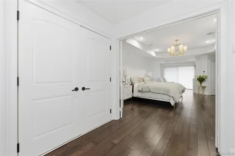 $1,200,000 | 428 Trotting Lane, Unit 428, Westbury, NY 11590