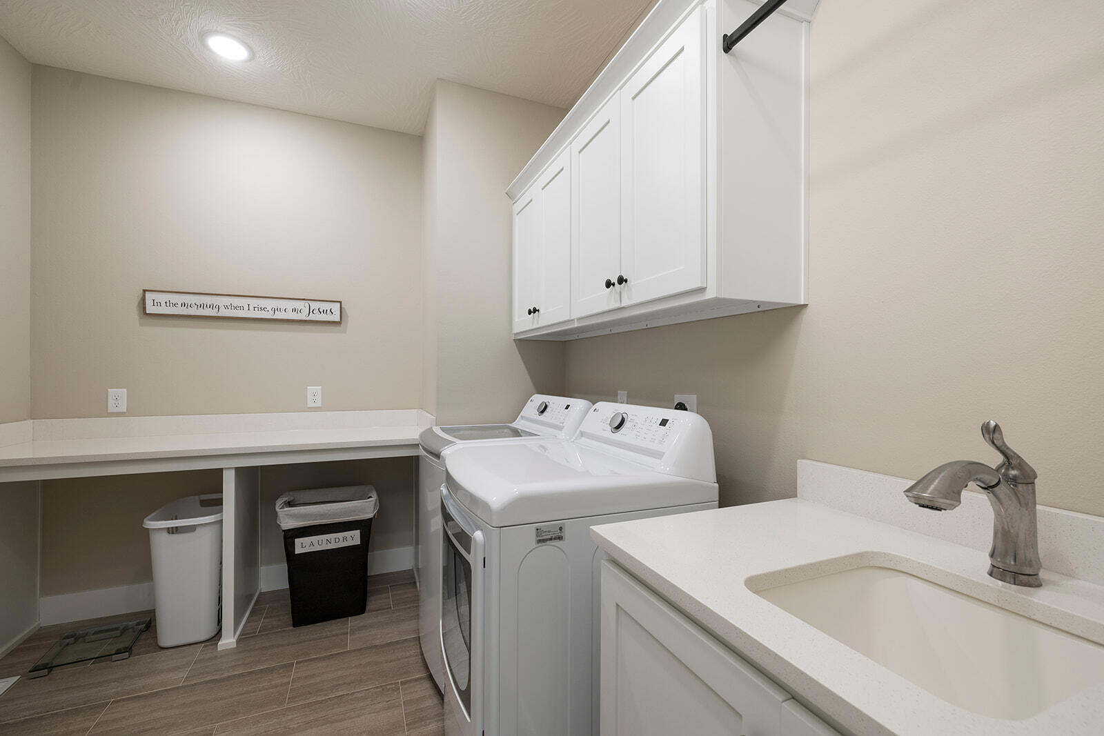 103 Summit Point Road Chestnutridge, MO 65630 - Photo 32 of 45 Laundry Room
