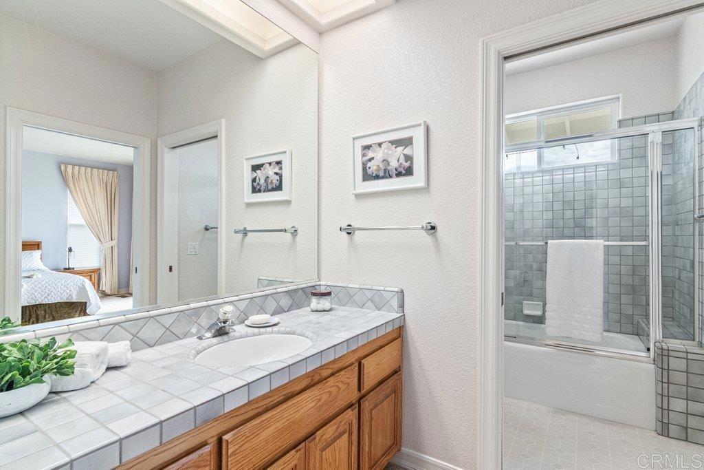4327 Hollyhill Road Vista, CA 92084 - Photo 21 of 40 Guest Room Bath and Walk In Closet
