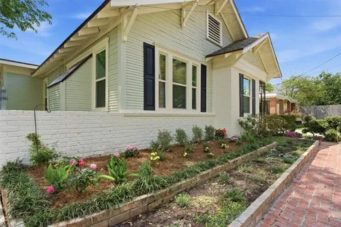 $178,500 | 824 Cleveland Street, Lake Charles, LA 70601