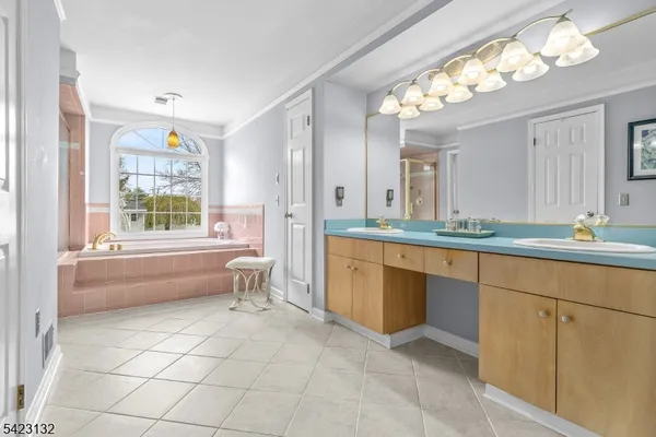 $895,000 | 13 Wilson Way, Ringoes, NJ 08551