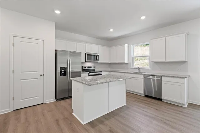 $423,985 | 3076 Orwell Drive Southeast, Gainesville, GA 30507