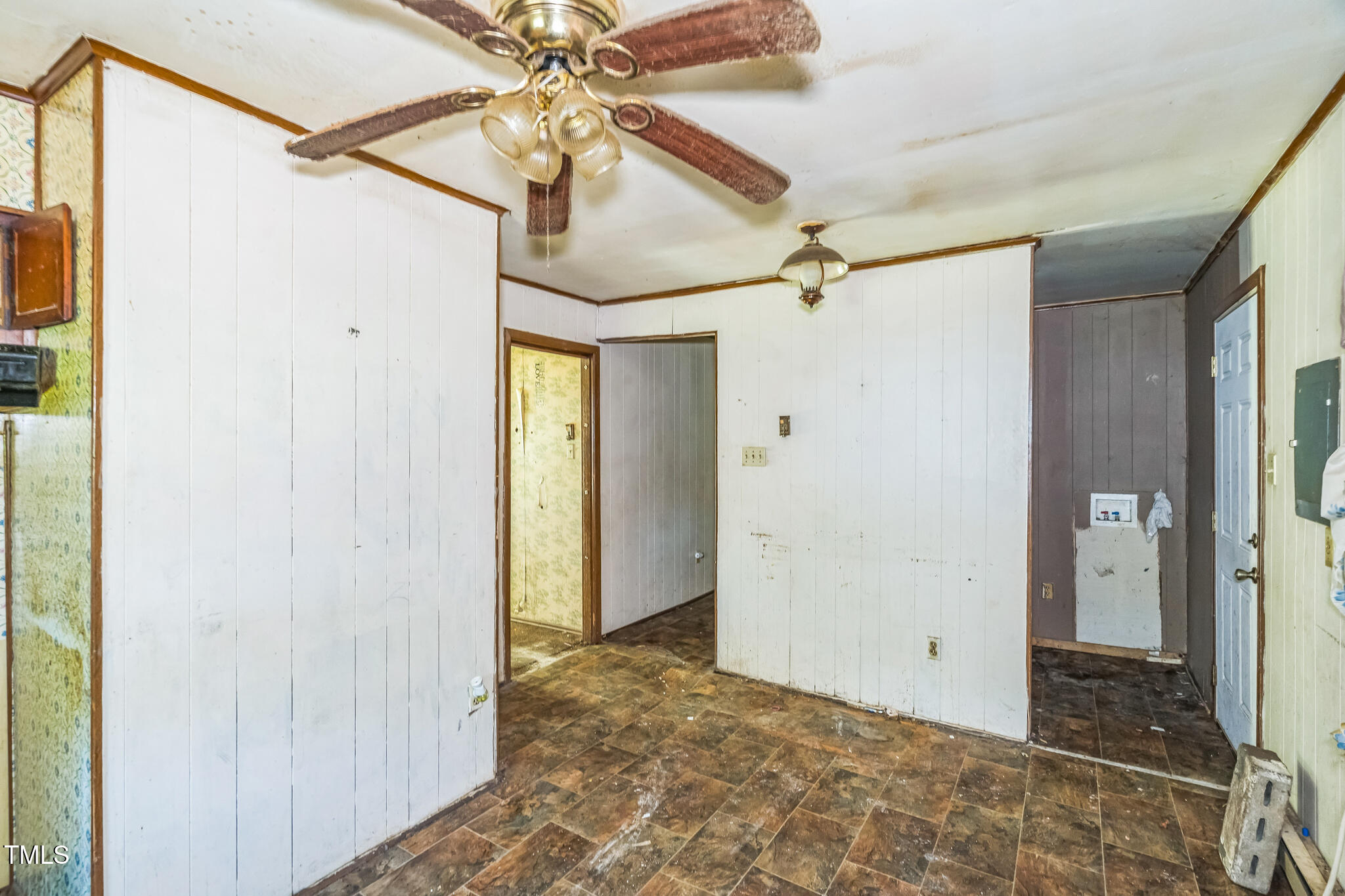 1141 Morgan Road Henderson, NC 27537 - Photo 6 of 16 original-7A7CD31F-A50E-47BE-A4BD-905D982