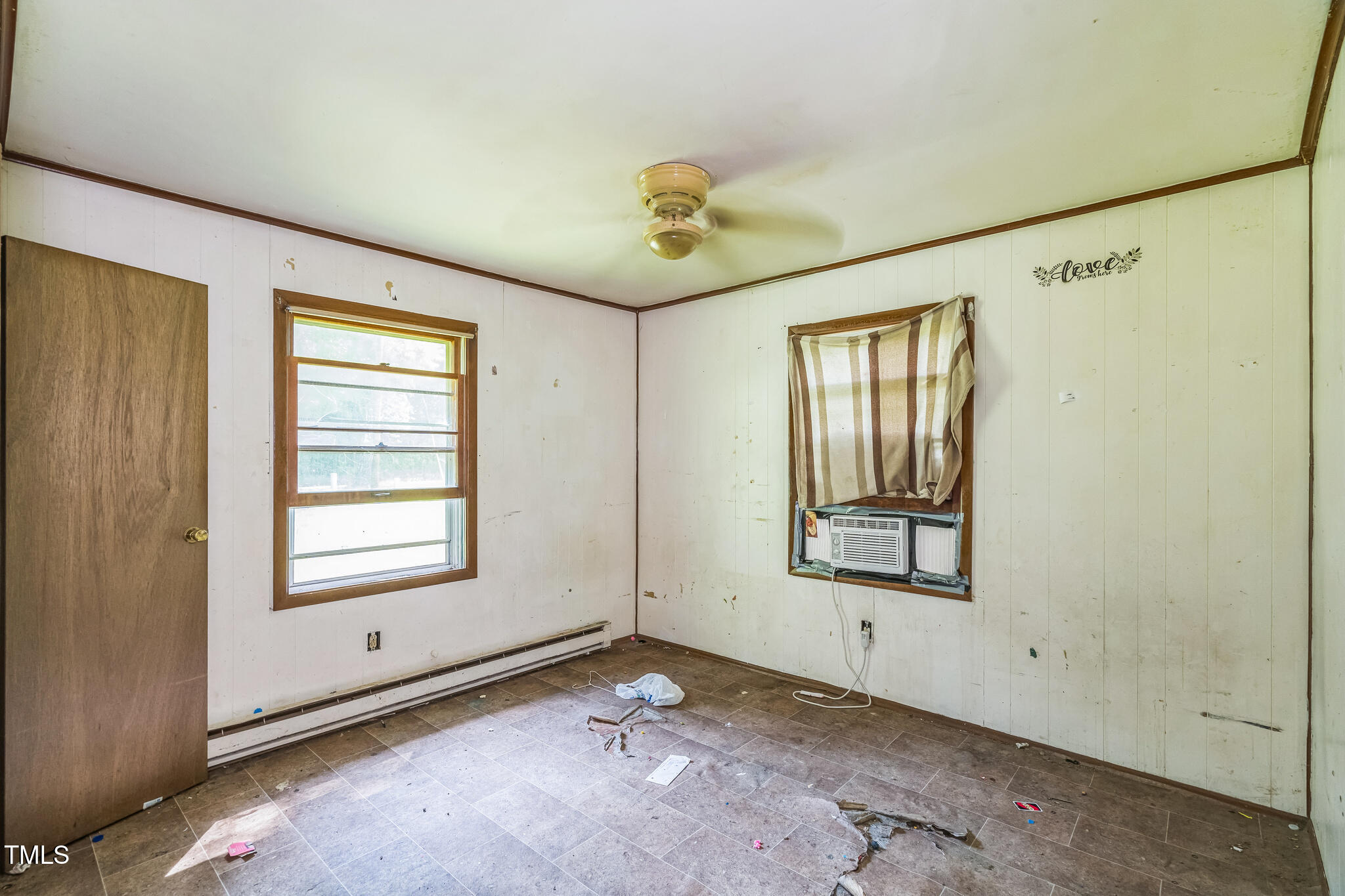 1141 Morgan Road Henderson, NC 27537 - Photo 7 of 16 original-9FBA0AB1-50D1-430E-978A-E2B2732