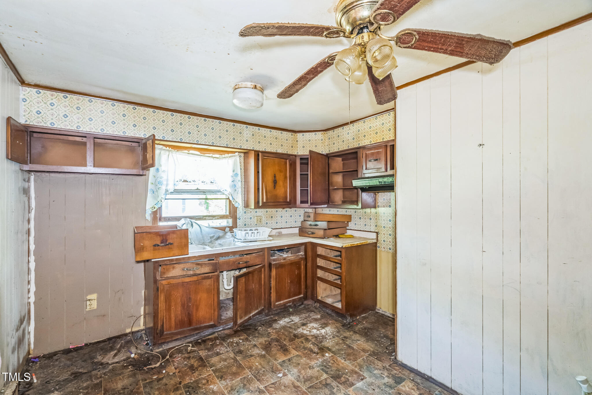 1141 Morgan Road Henderson, NC 27537 - Photo 8 of 16 original-3184E119-36AD-4170-B0AC-3F156F8