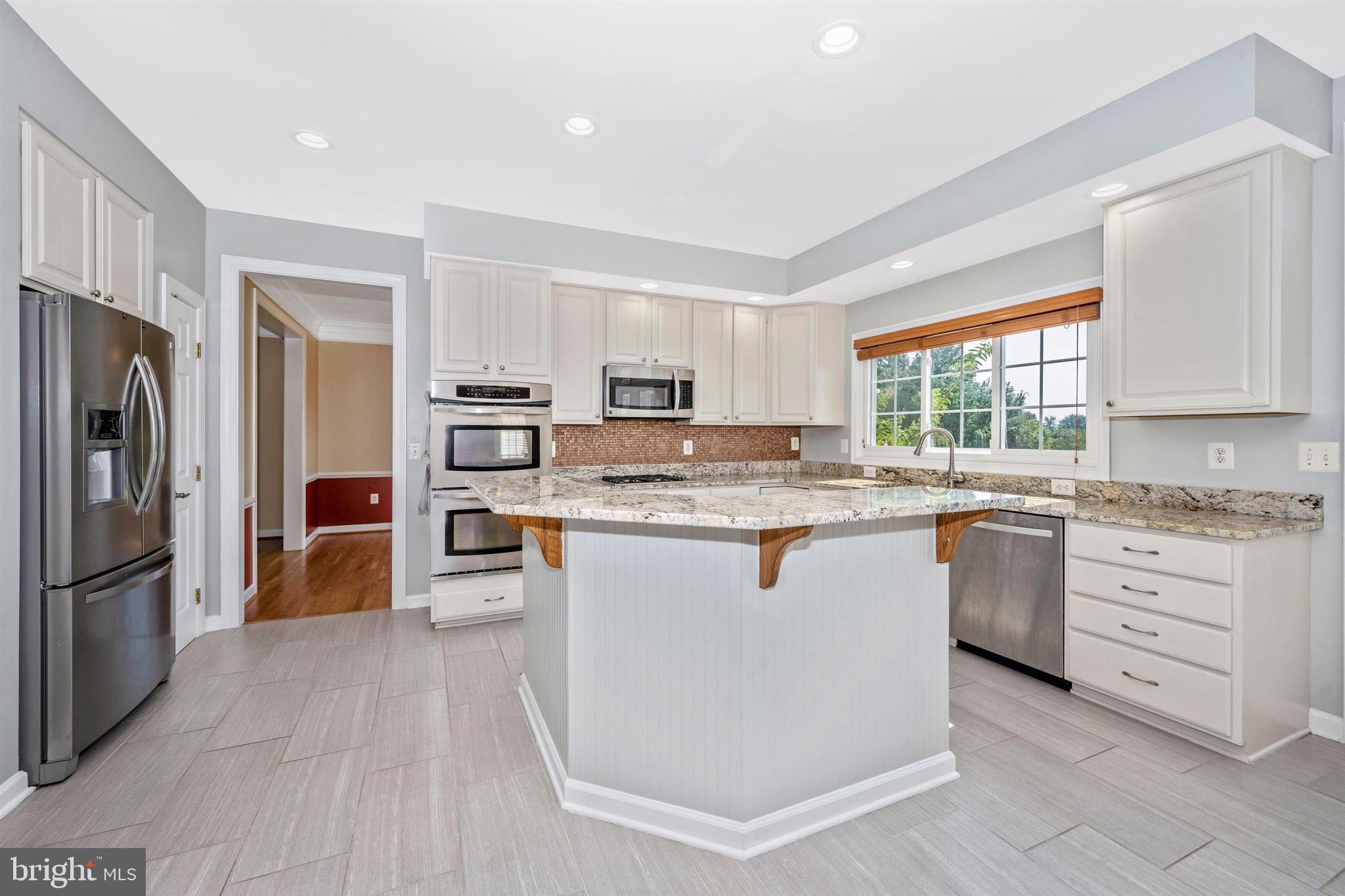 925 Brick Manor Circle Silver Spring, MD 20905 - Photo 11 of 50