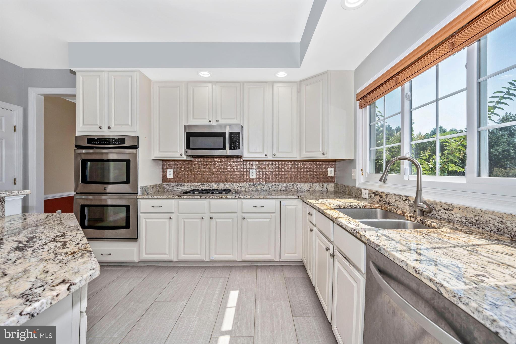 925 Brick Manor Circle Silver Spring, MD 20905 - Photo 14 of 50