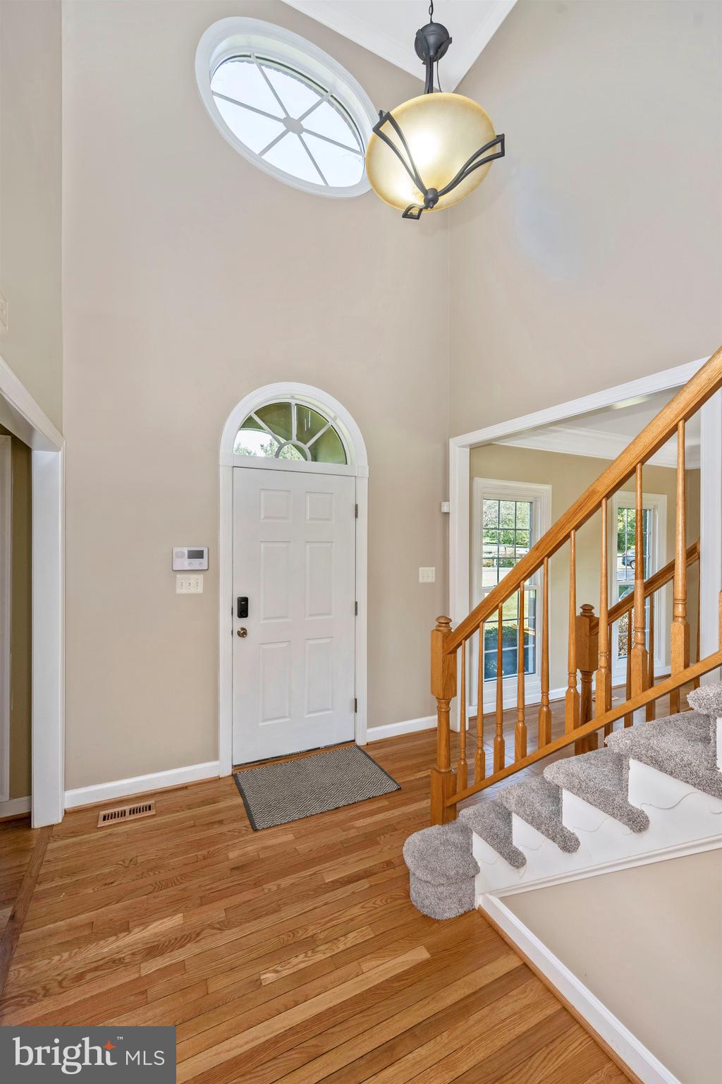 925 Brick Manor Circle Silver Spring, MD 20905 - Photo 3 of 50