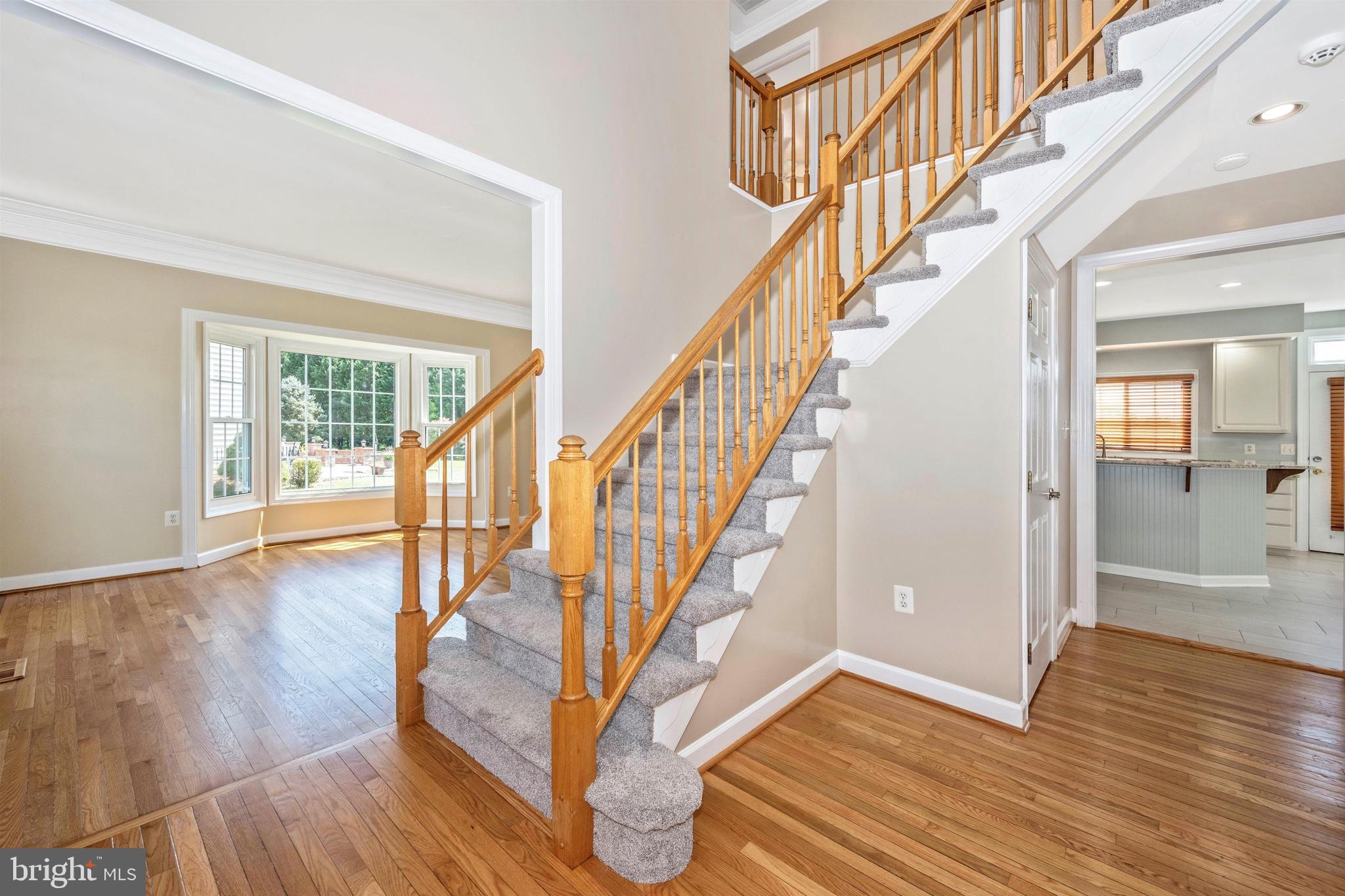 925 Brick Manor Circle Silver Spring, MD 20905 - Photo 4 of 50